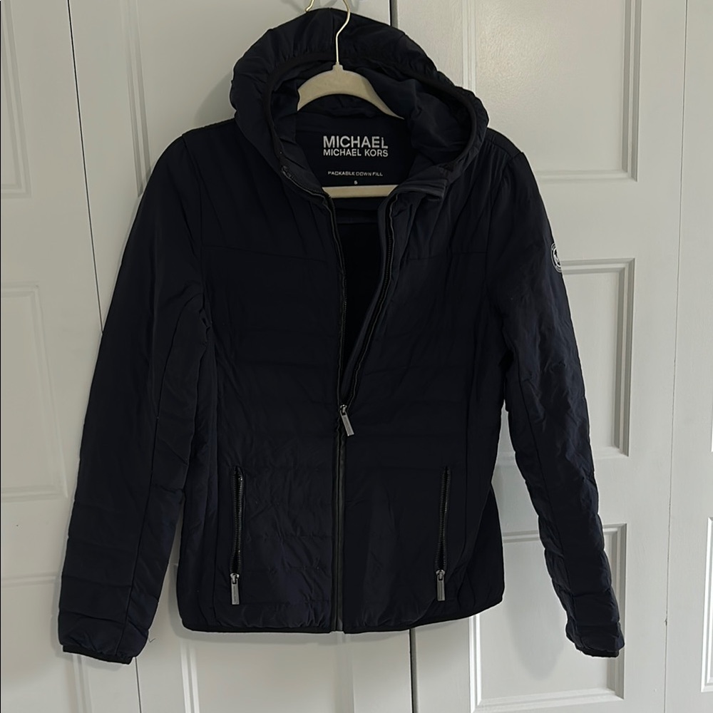 Michael Kors Women's Dark Blue Jacket with Hood - Packable Down Size SM like new
